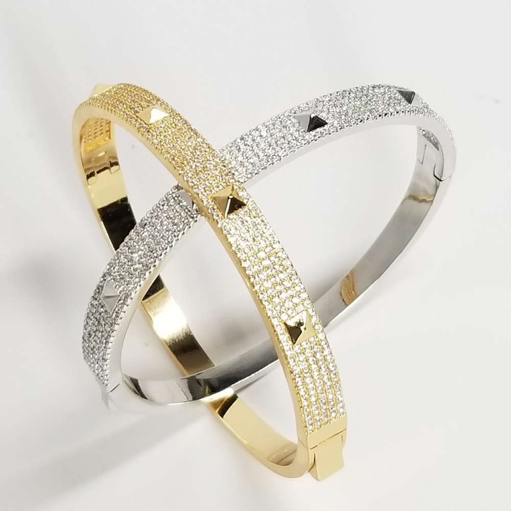 NEW Studs Micro Pave Diamond CZ Bracelet - Picture 1 of 8
